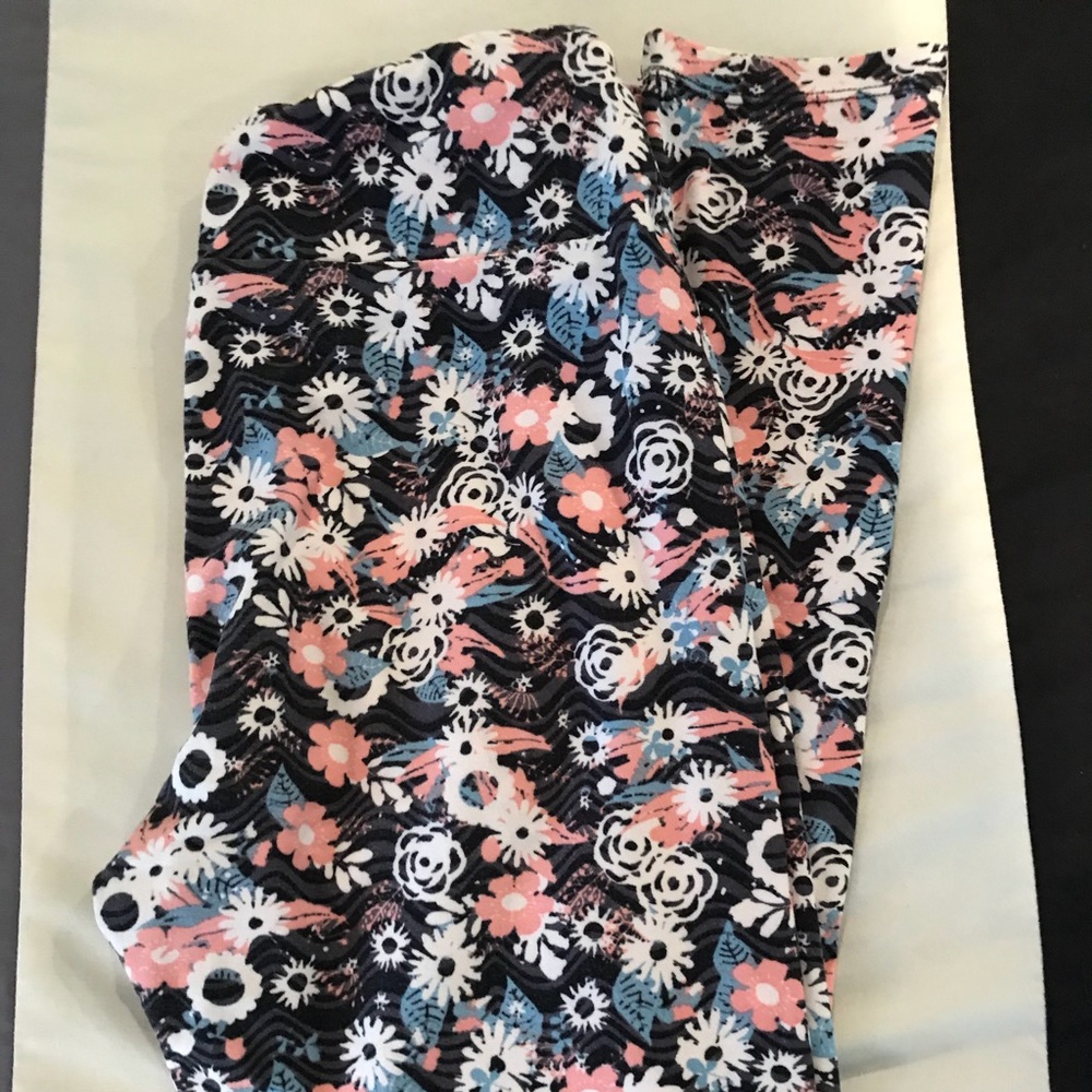 One size lularoe leggings